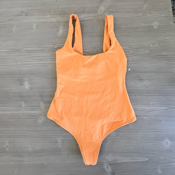 NWOT- ALIX NYC- Mott Bodysuit in color Sorbet- Size S - Picture 3 of 9